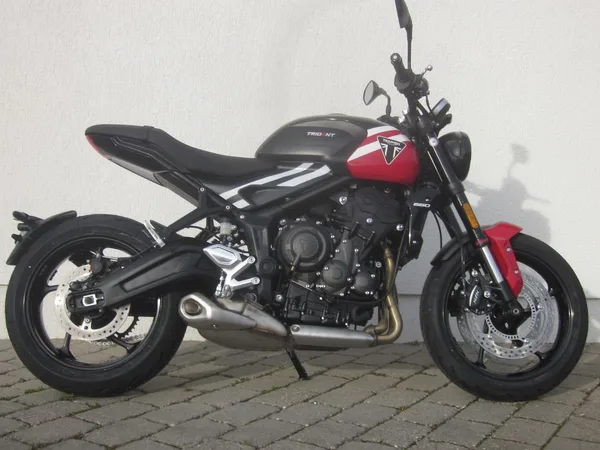 Triumph Trident 660