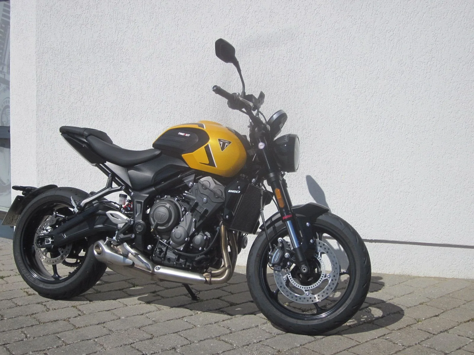 Triumph Trident 660