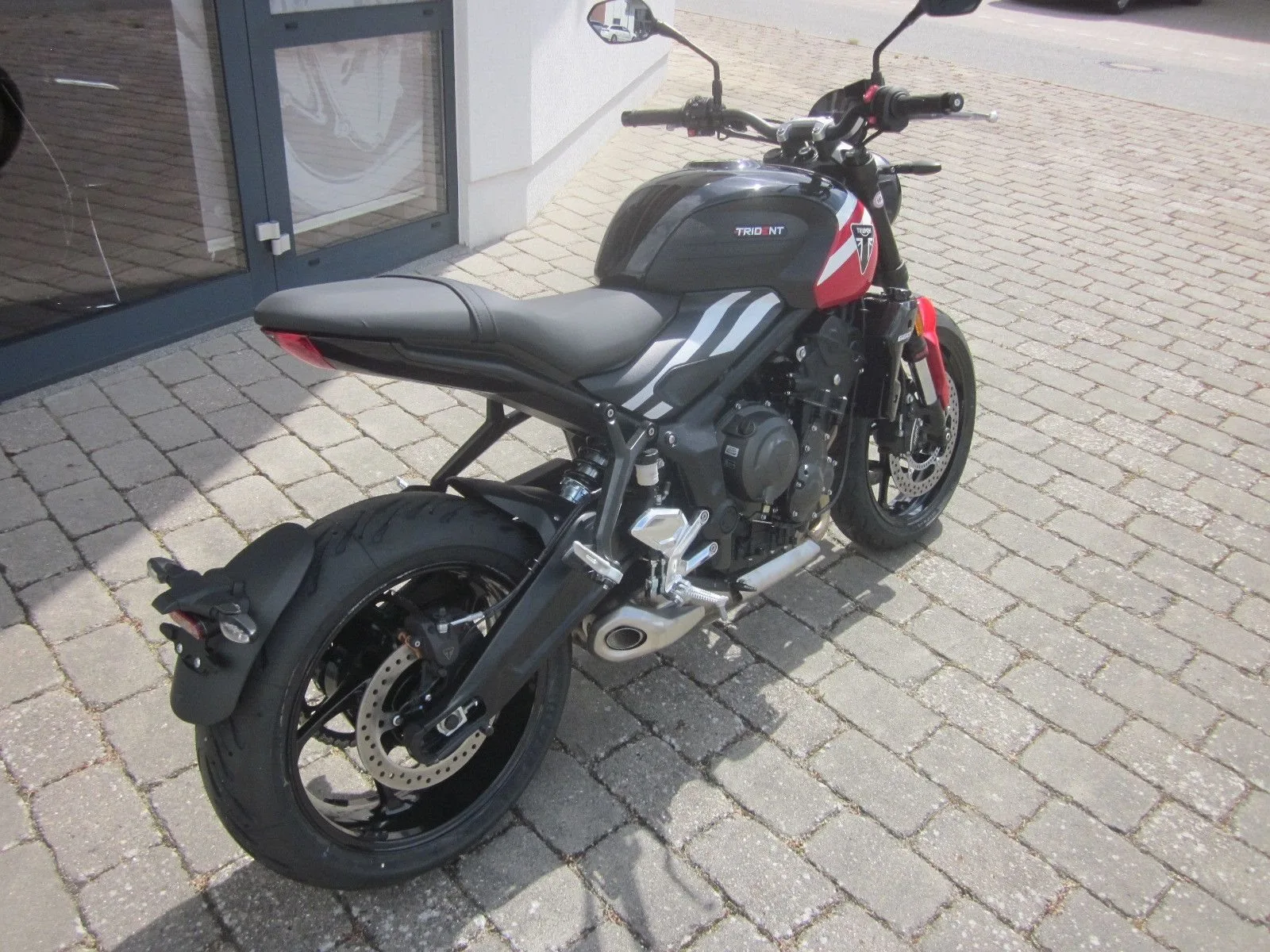 Triumph Trident 660