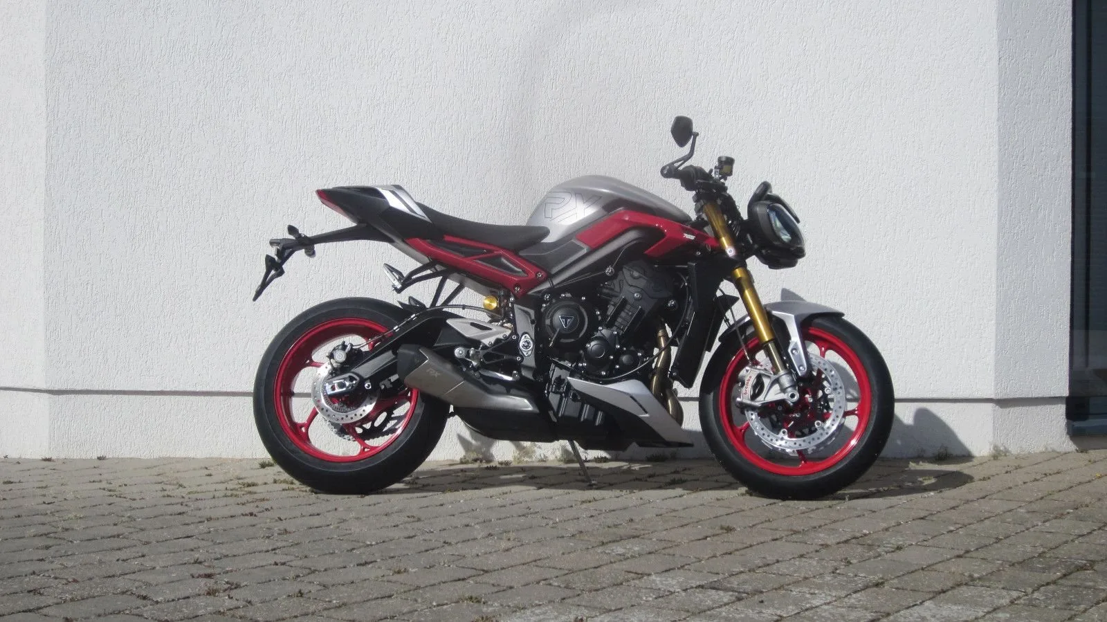 Triumph Street Triple 765 RX
