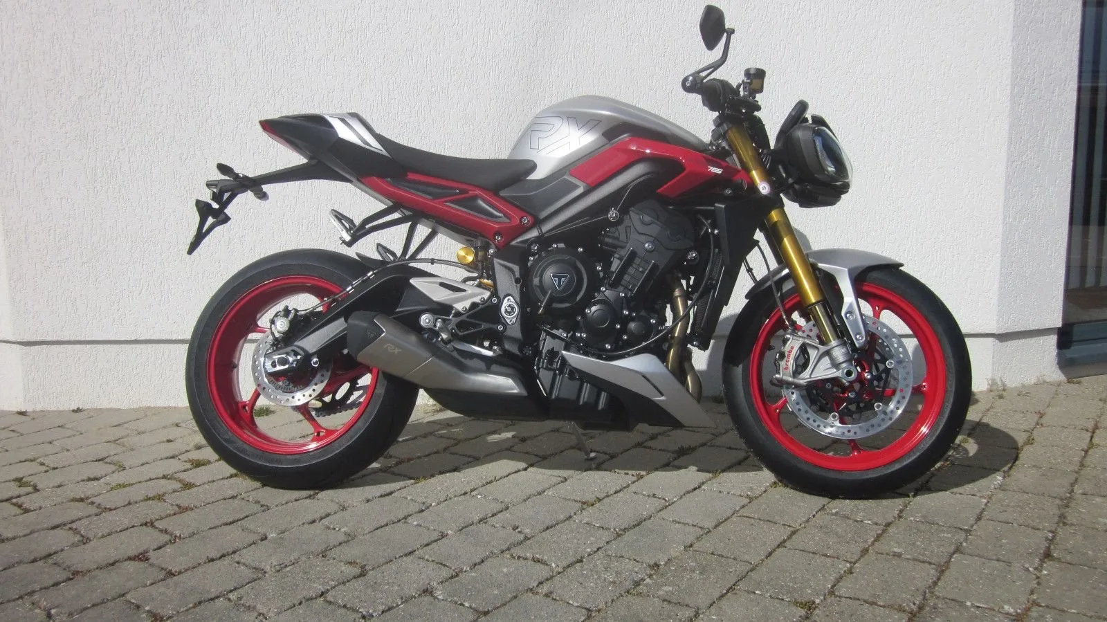 Triumph Street Triple 765 RX