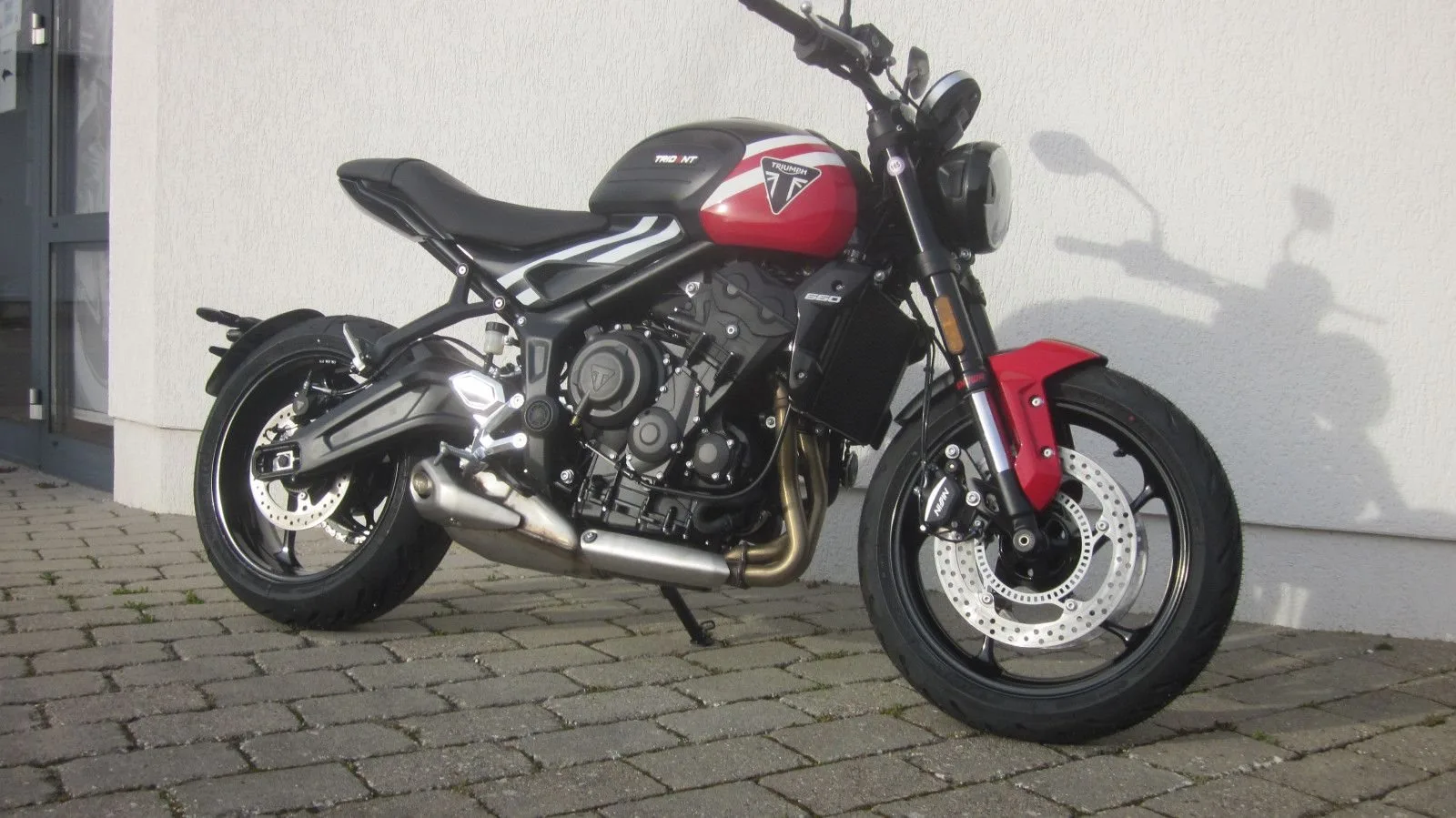 Triumph Trident 660