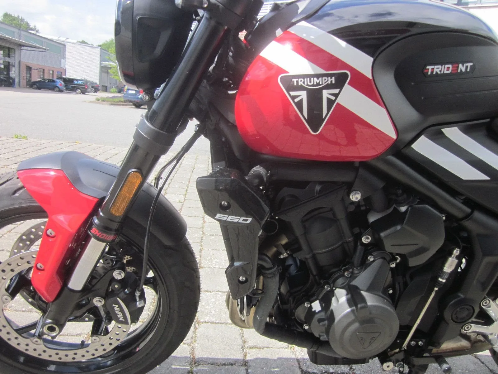 Triumph Trident 660
