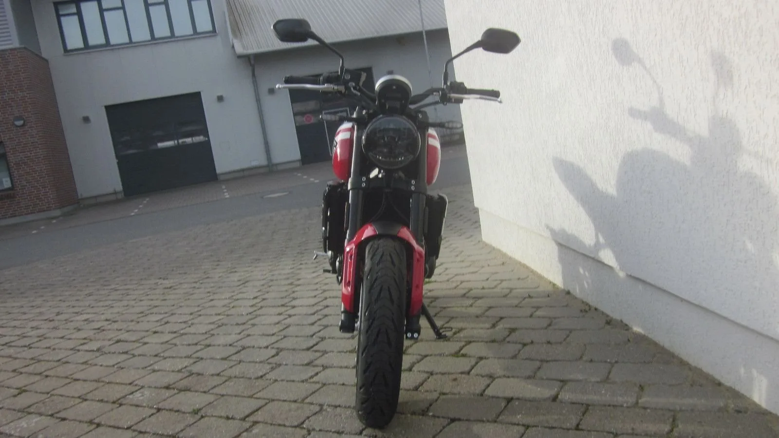 Triumph Trident 660