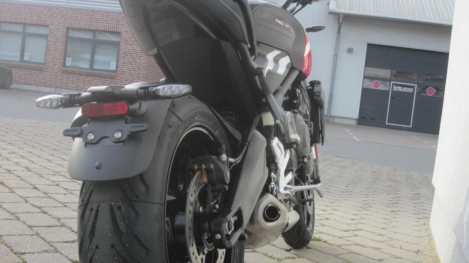 Triumph Trident 660