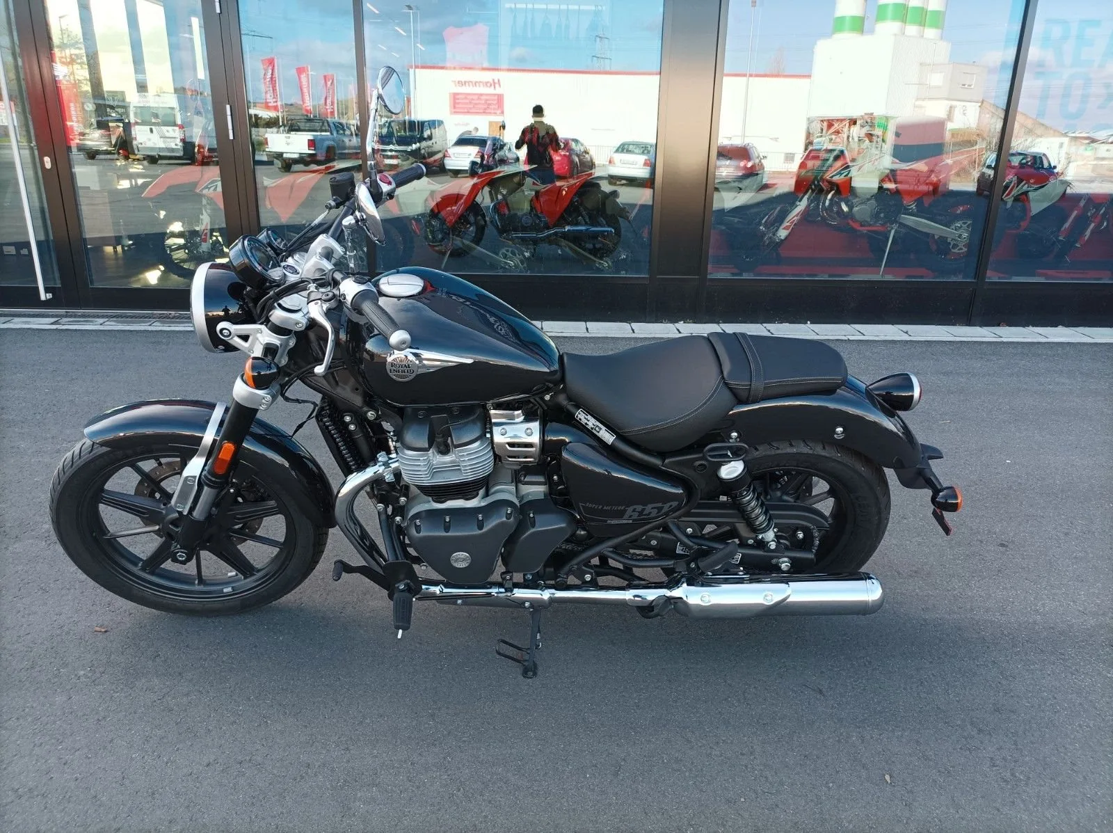Royal Enfield Super Meteor 650