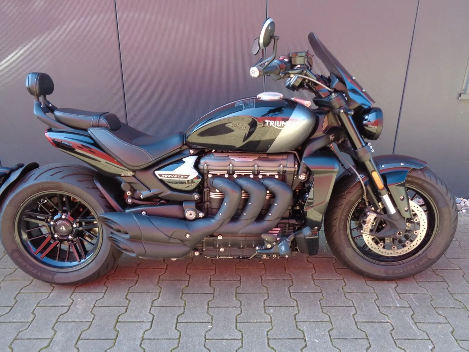 Triumph Rocket 3 GT Triple Black Edition