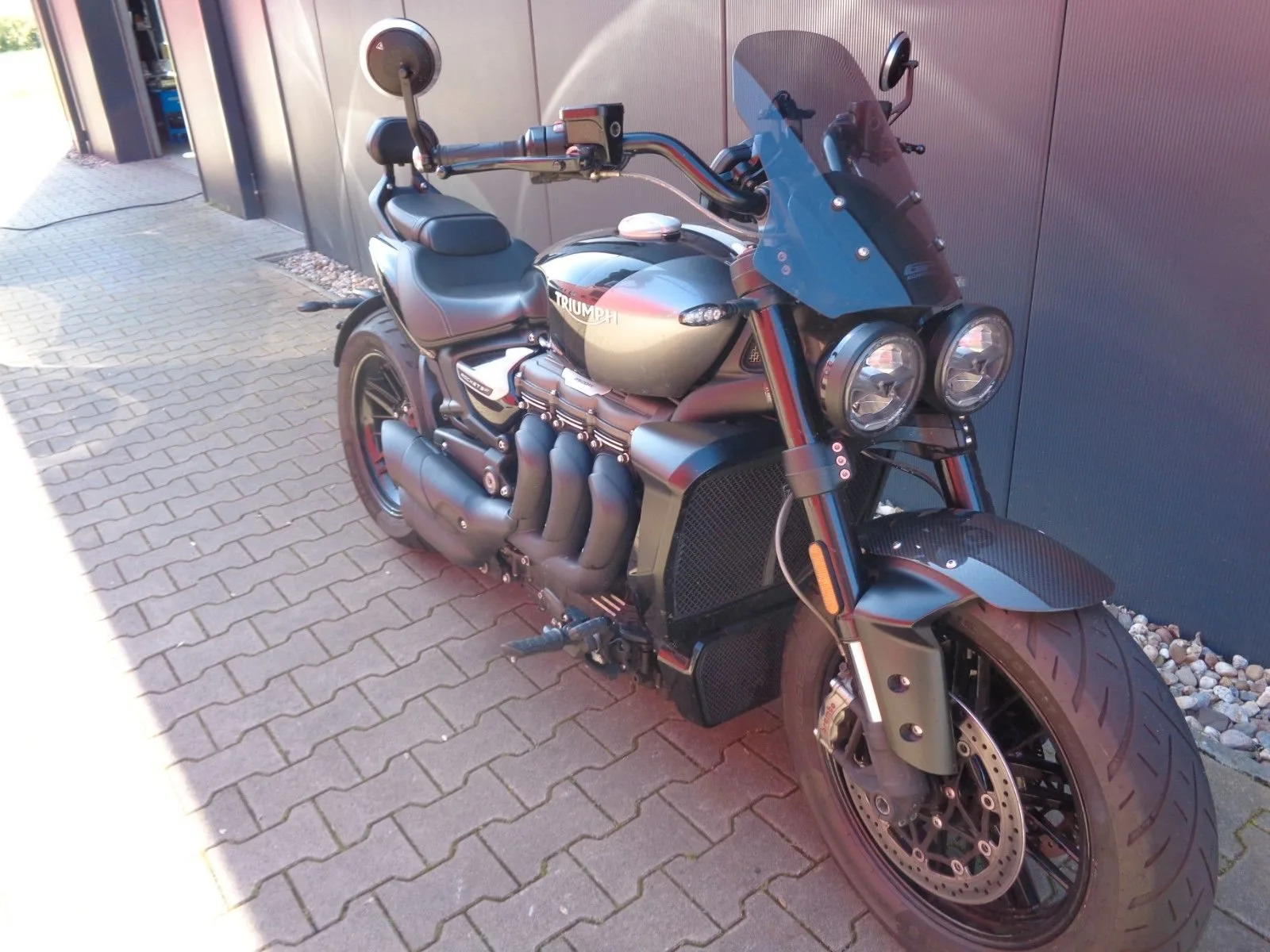 Triumph Rocket 3 GT Triple Black Edition