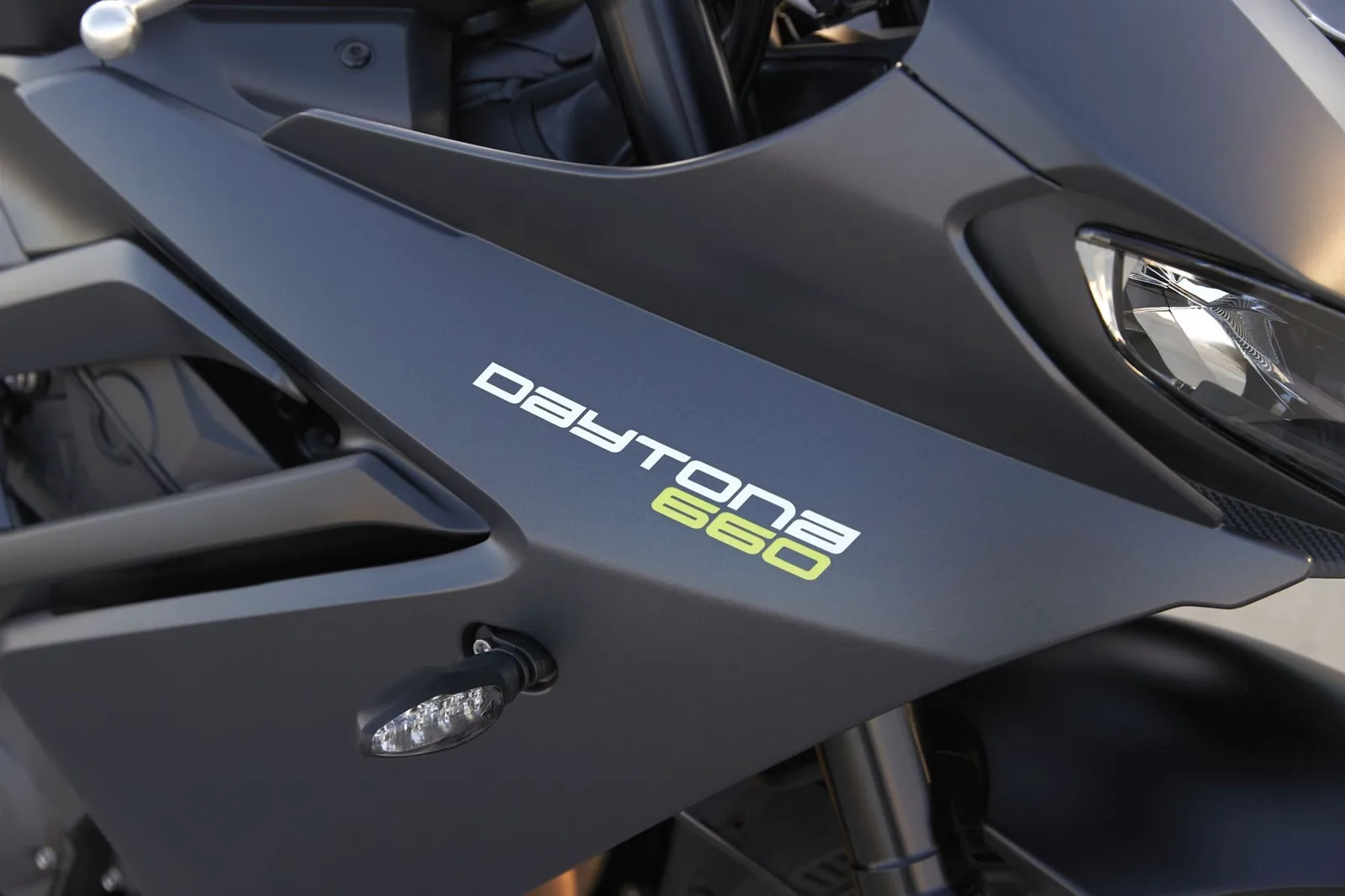 Triumph Daytona 660