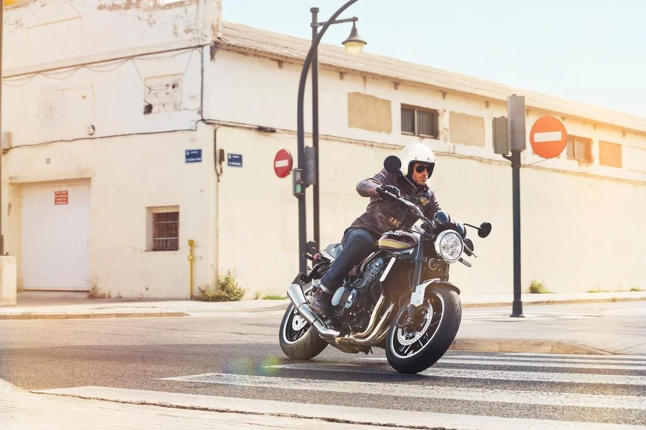 Kawasaki Z900 RS 2026 I SOFORT VERFÜGBAR