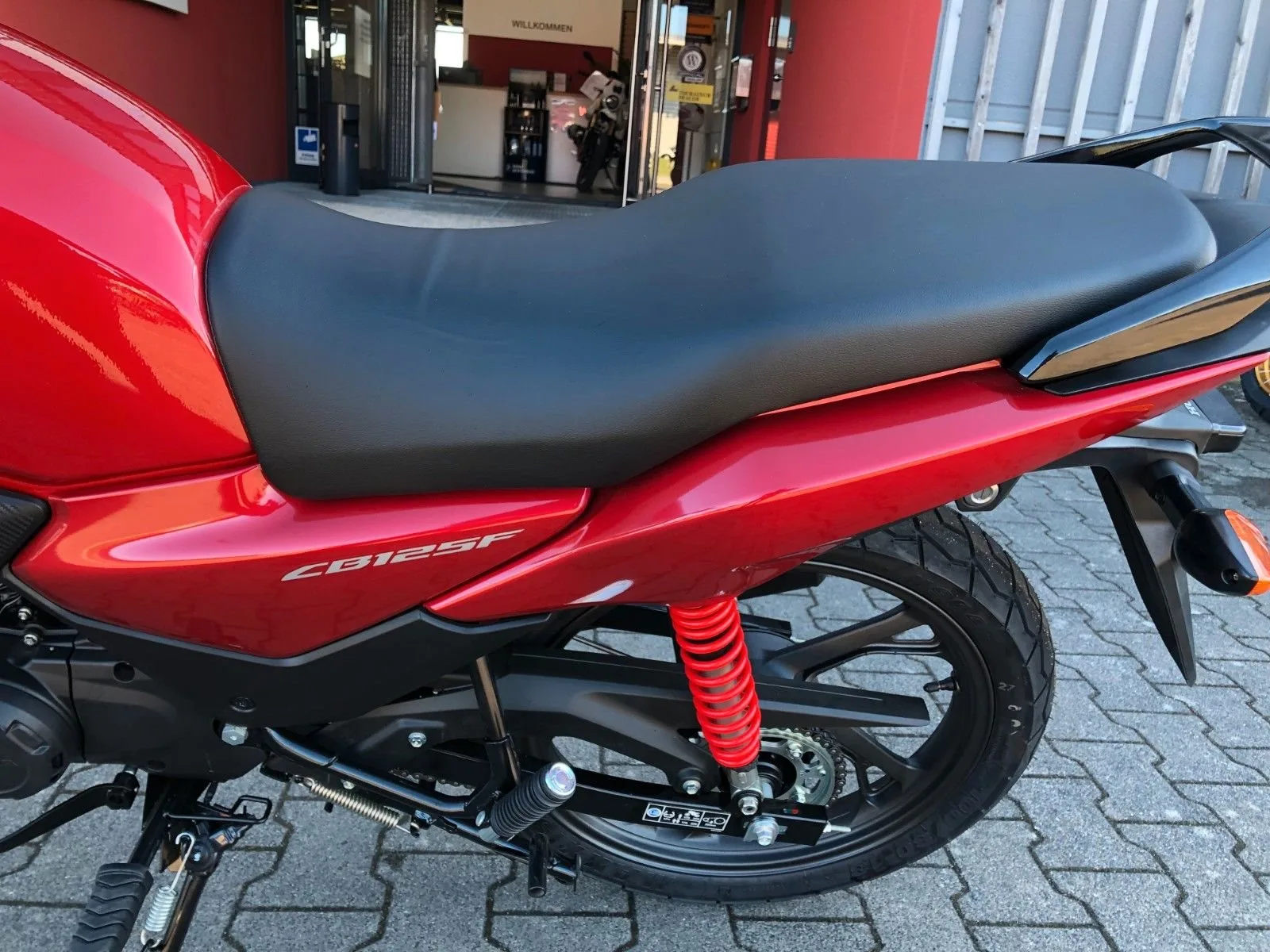 Honda CB125F
