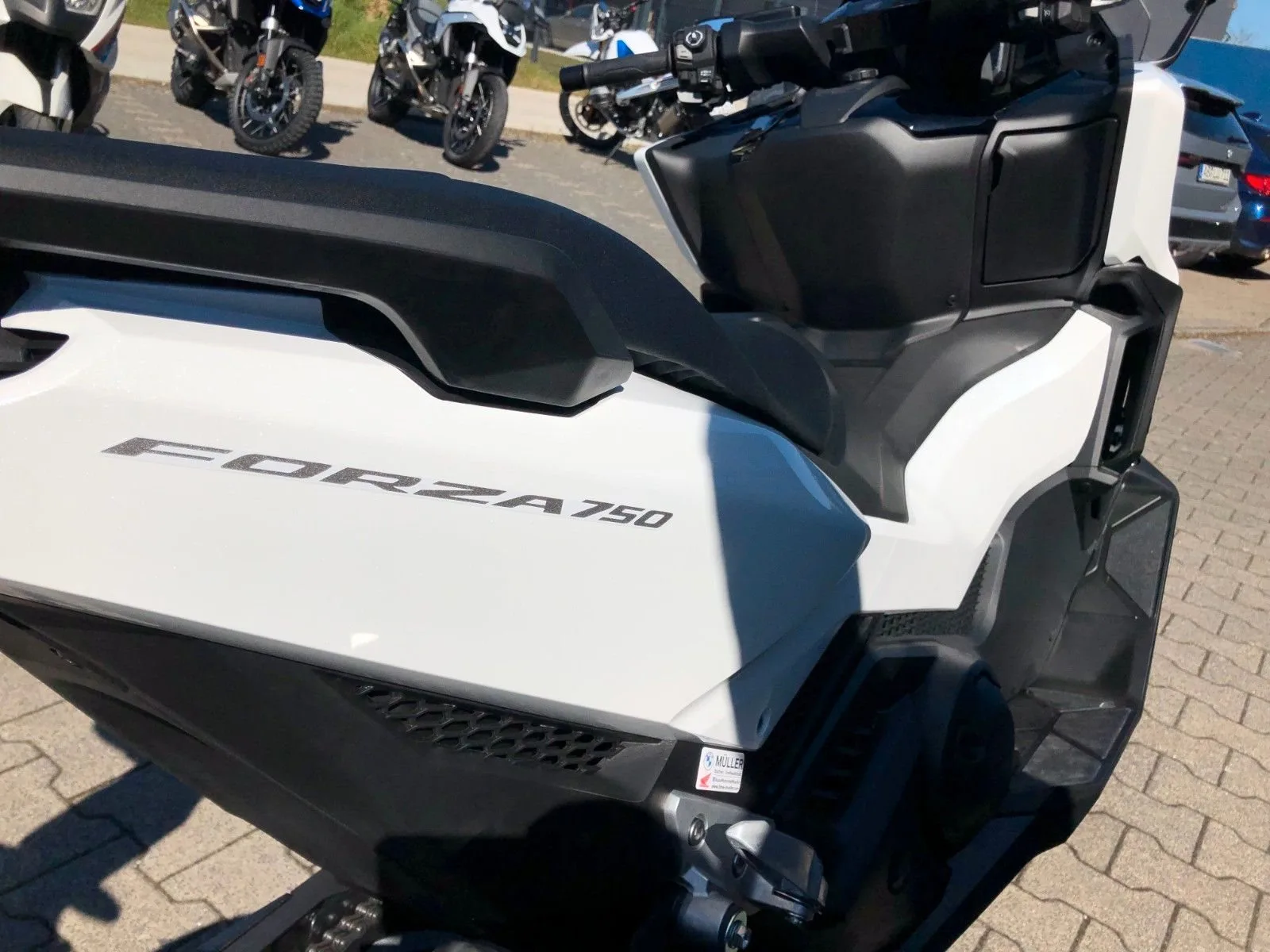 Honda Forza 750
