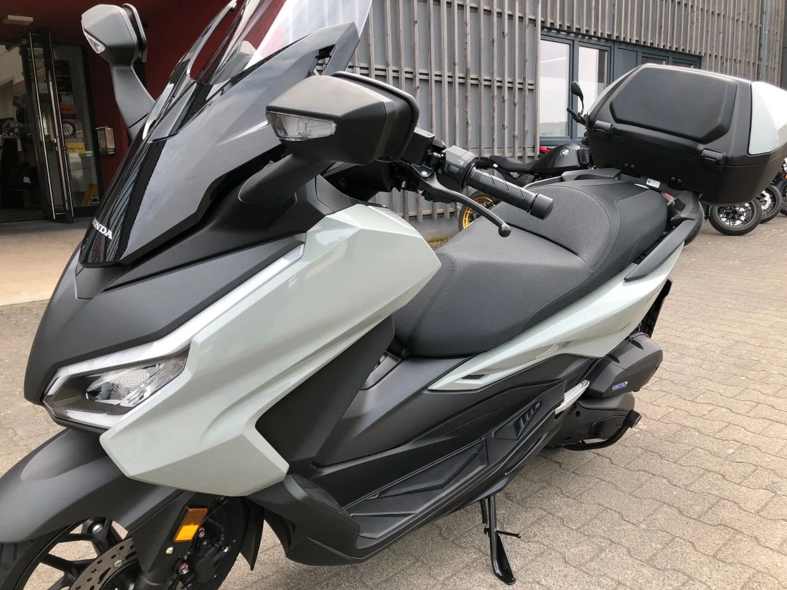 Honda Forza 125