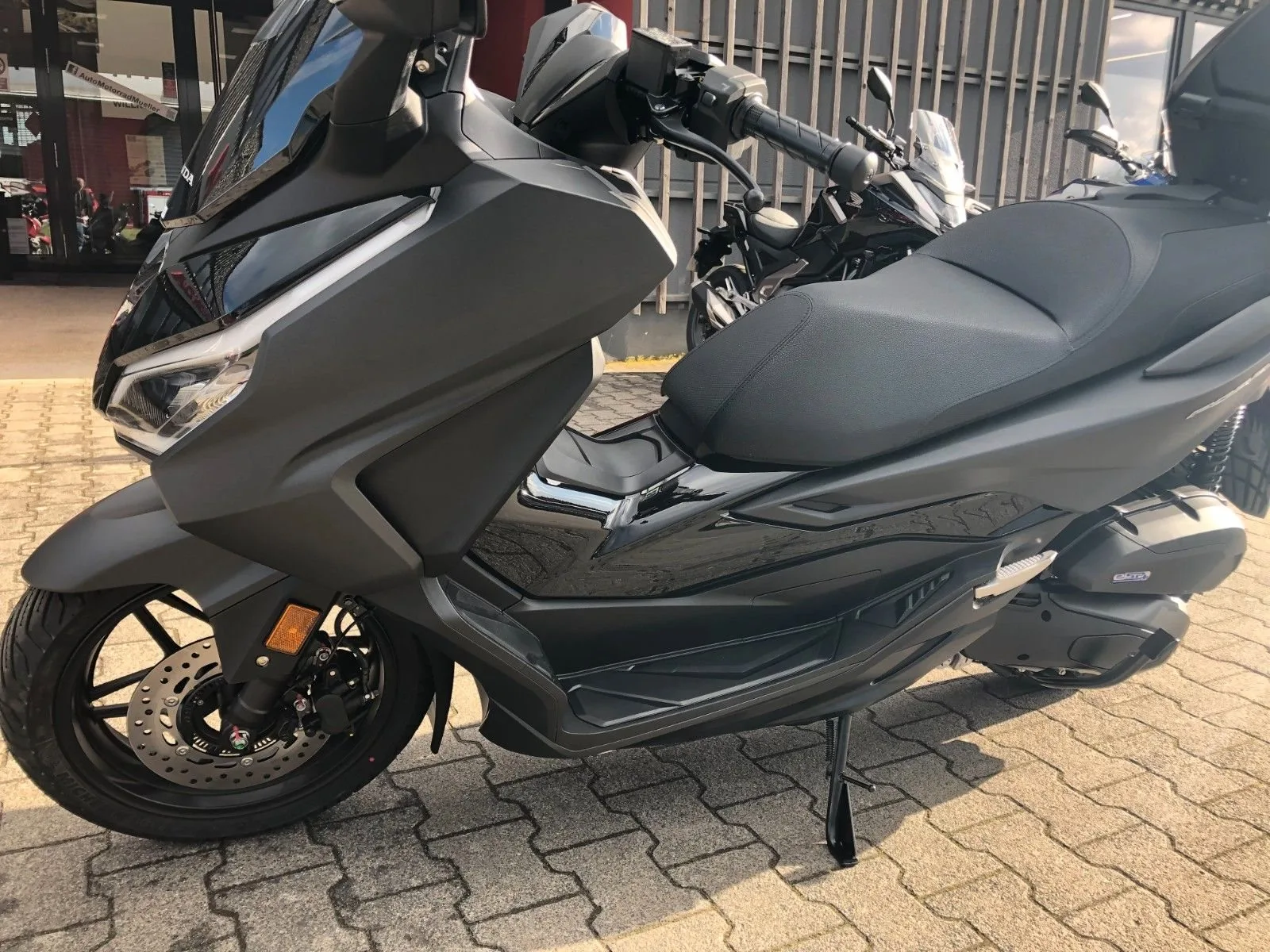 Honda Forza 125