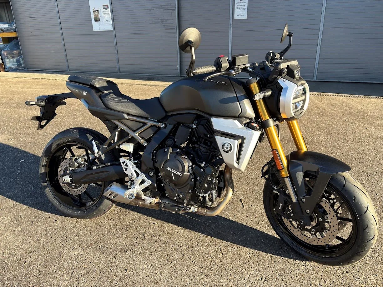 Suzuki GSX-8T Naked Classic