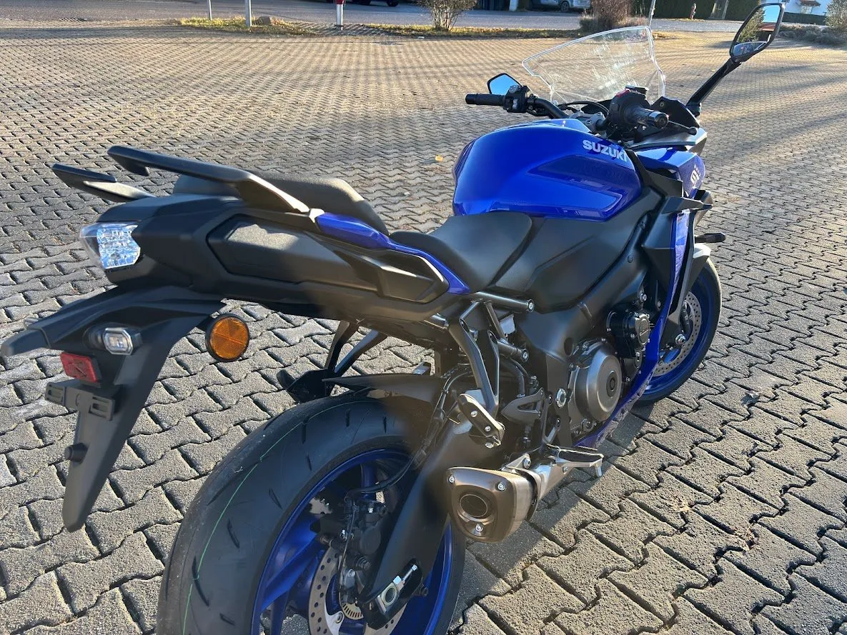 Suzuki GSX-S1000GT