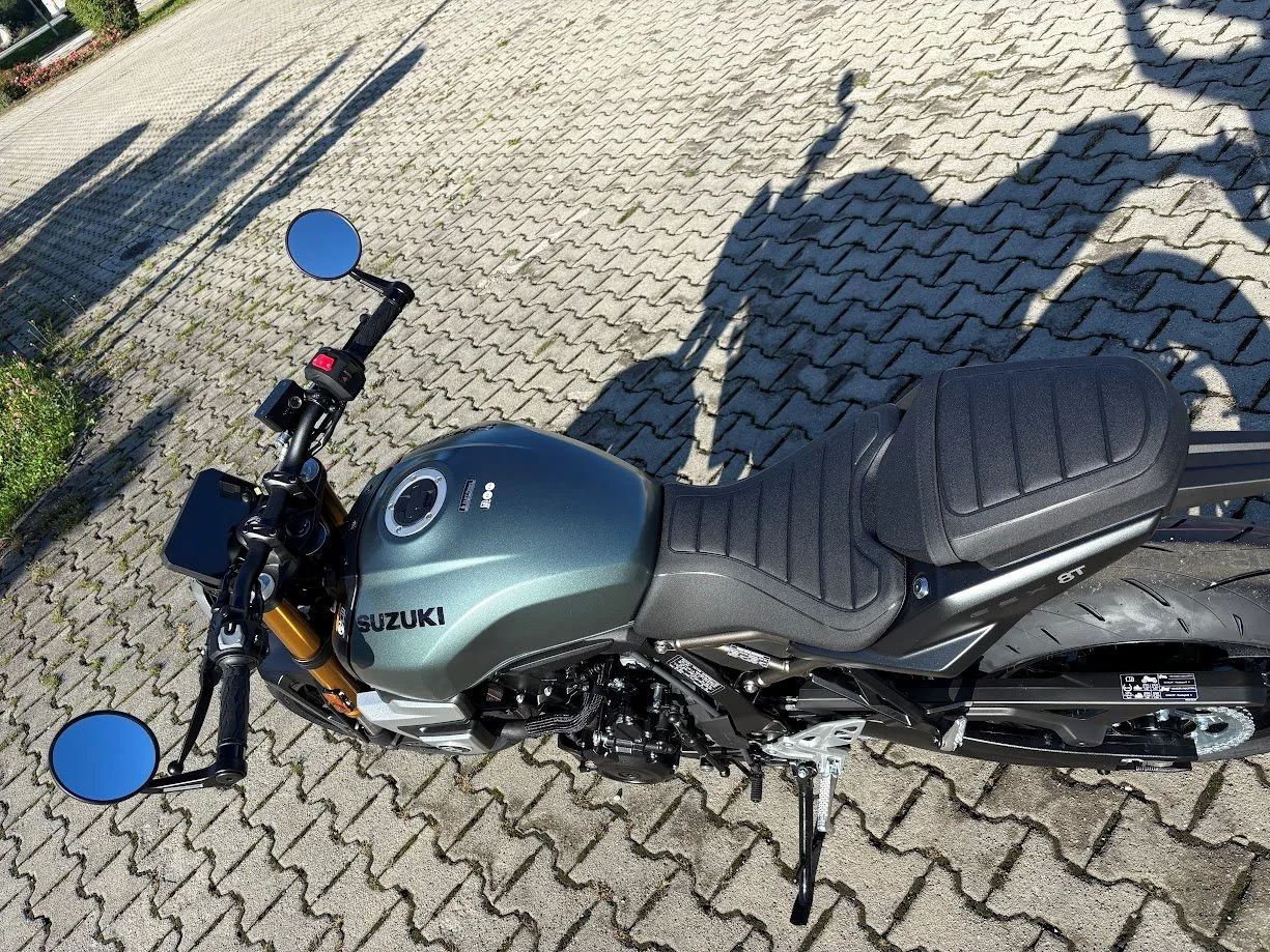 Suzuki GSX-8T Naked