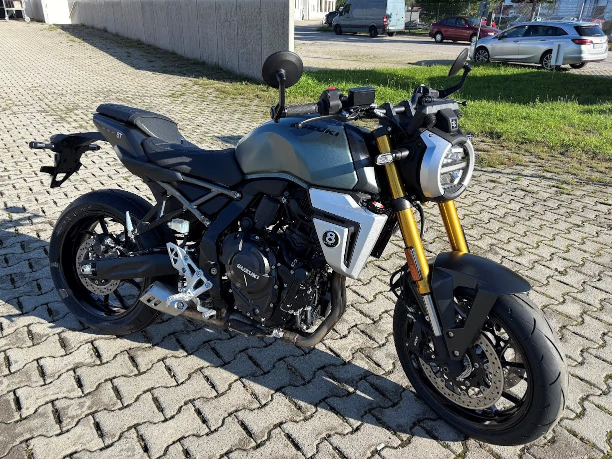 Suzuki GSX-8T Naked