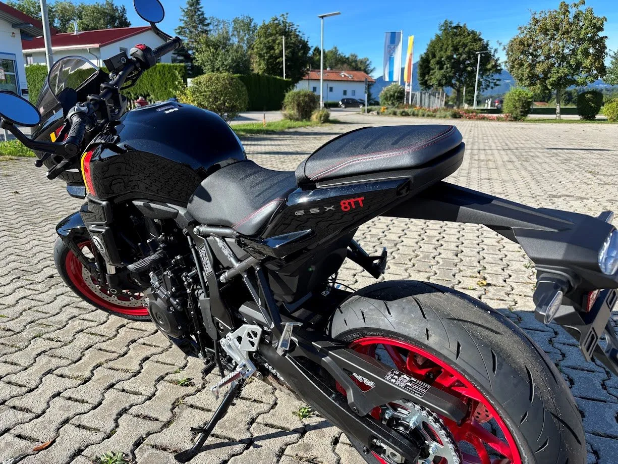 Suzuki GSX-8TT