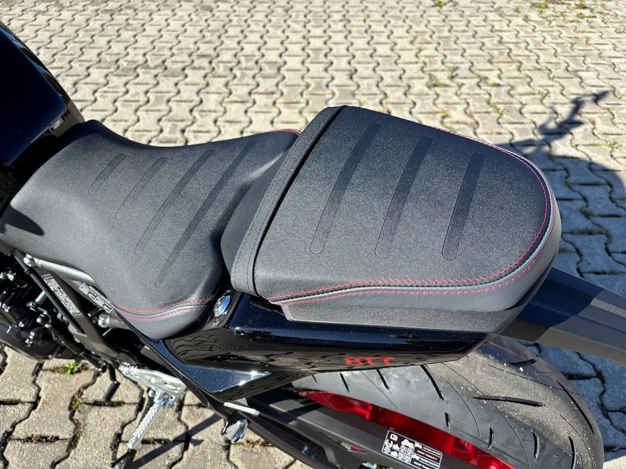 Suzuki GSX-8TT