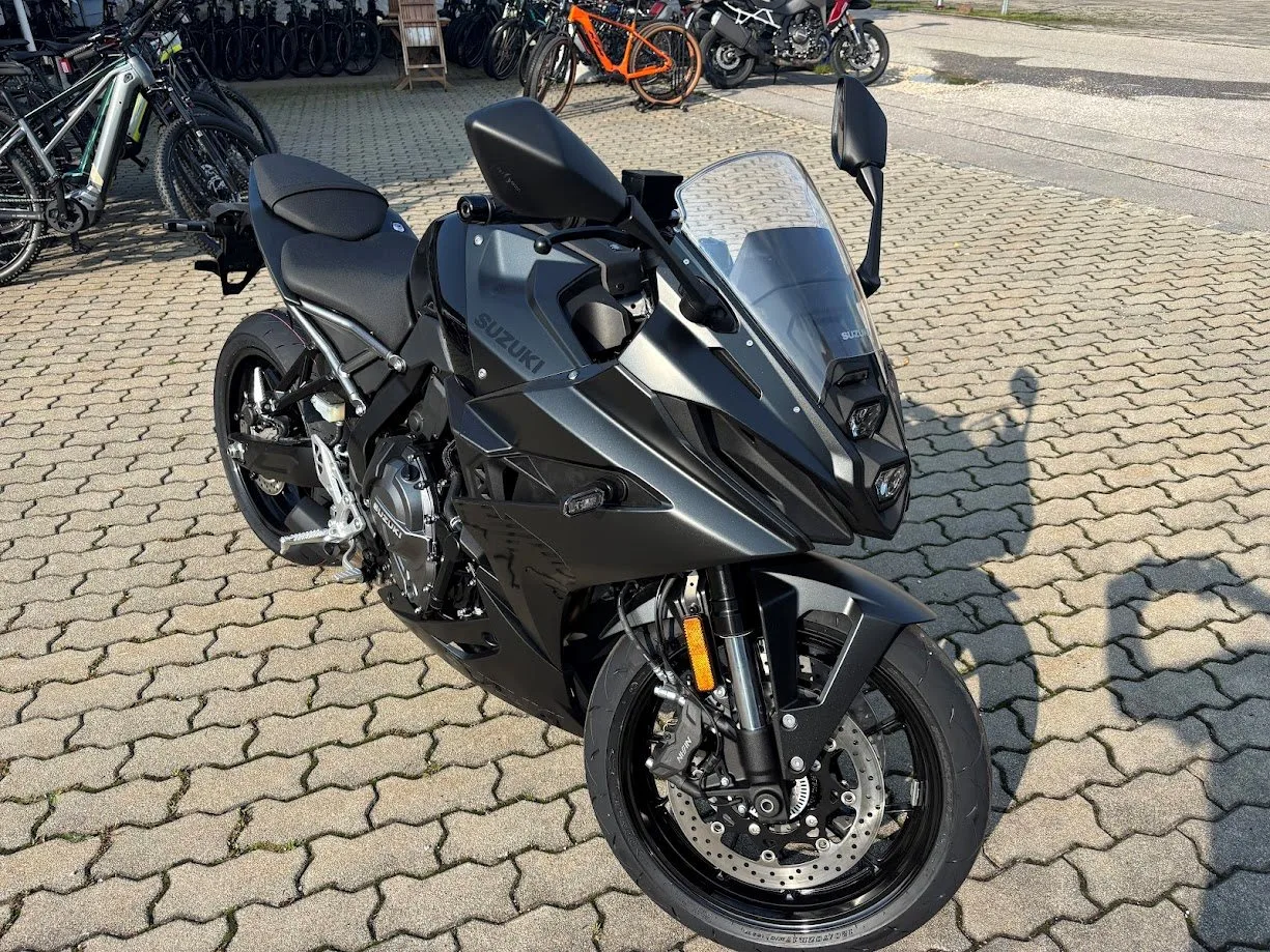 Suzuki GSX-8R ABS