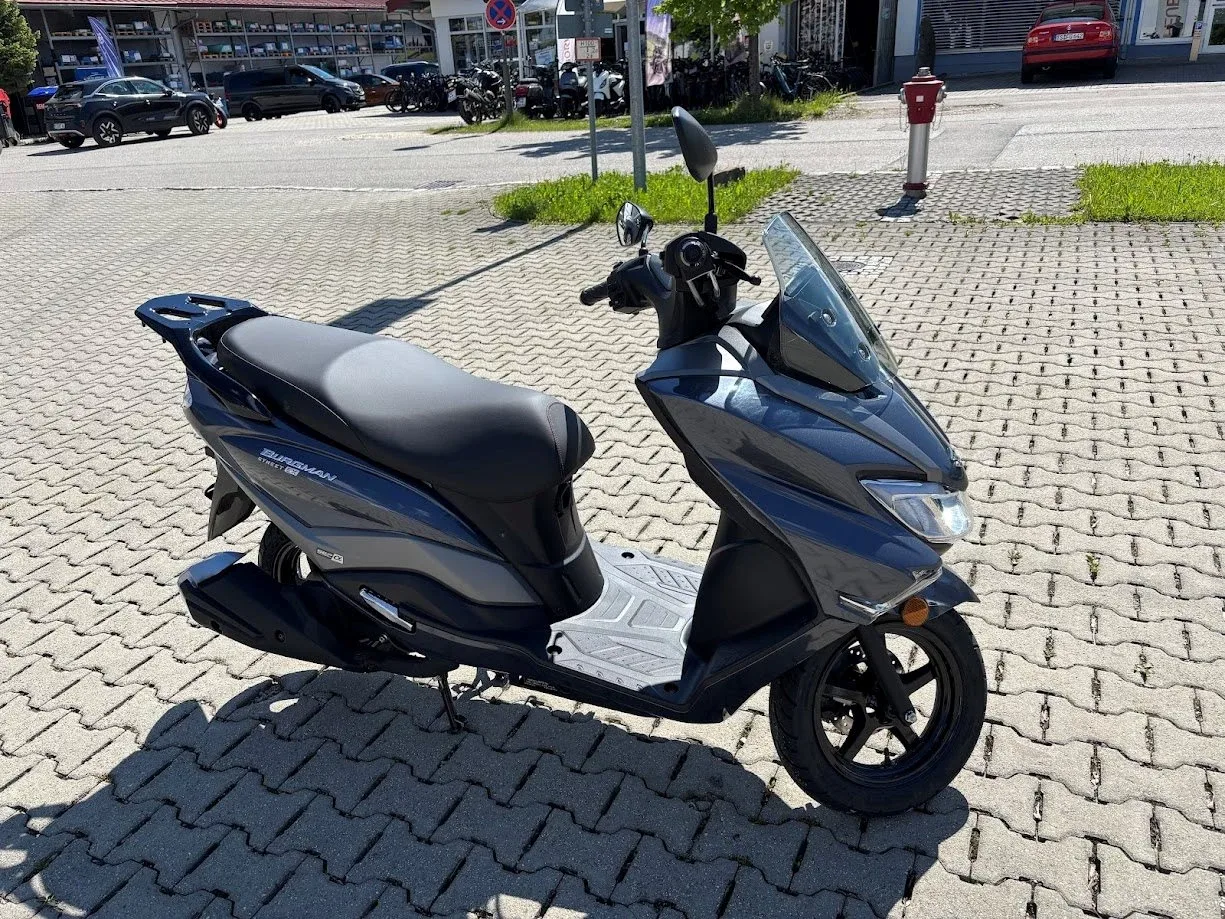 Suzuki Burgman 125 Burgmann UB 125