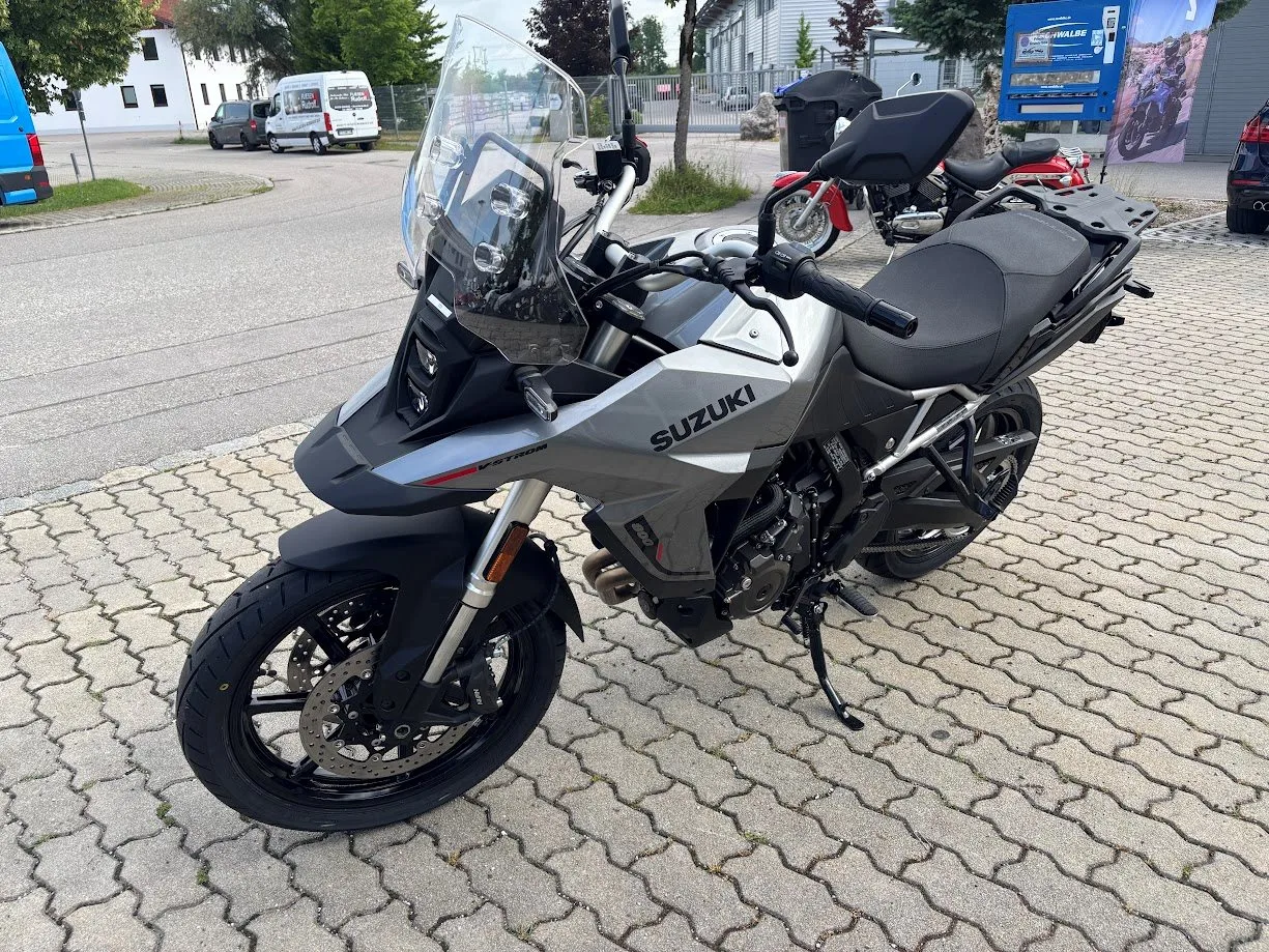 Suzuki V-Strom 800
