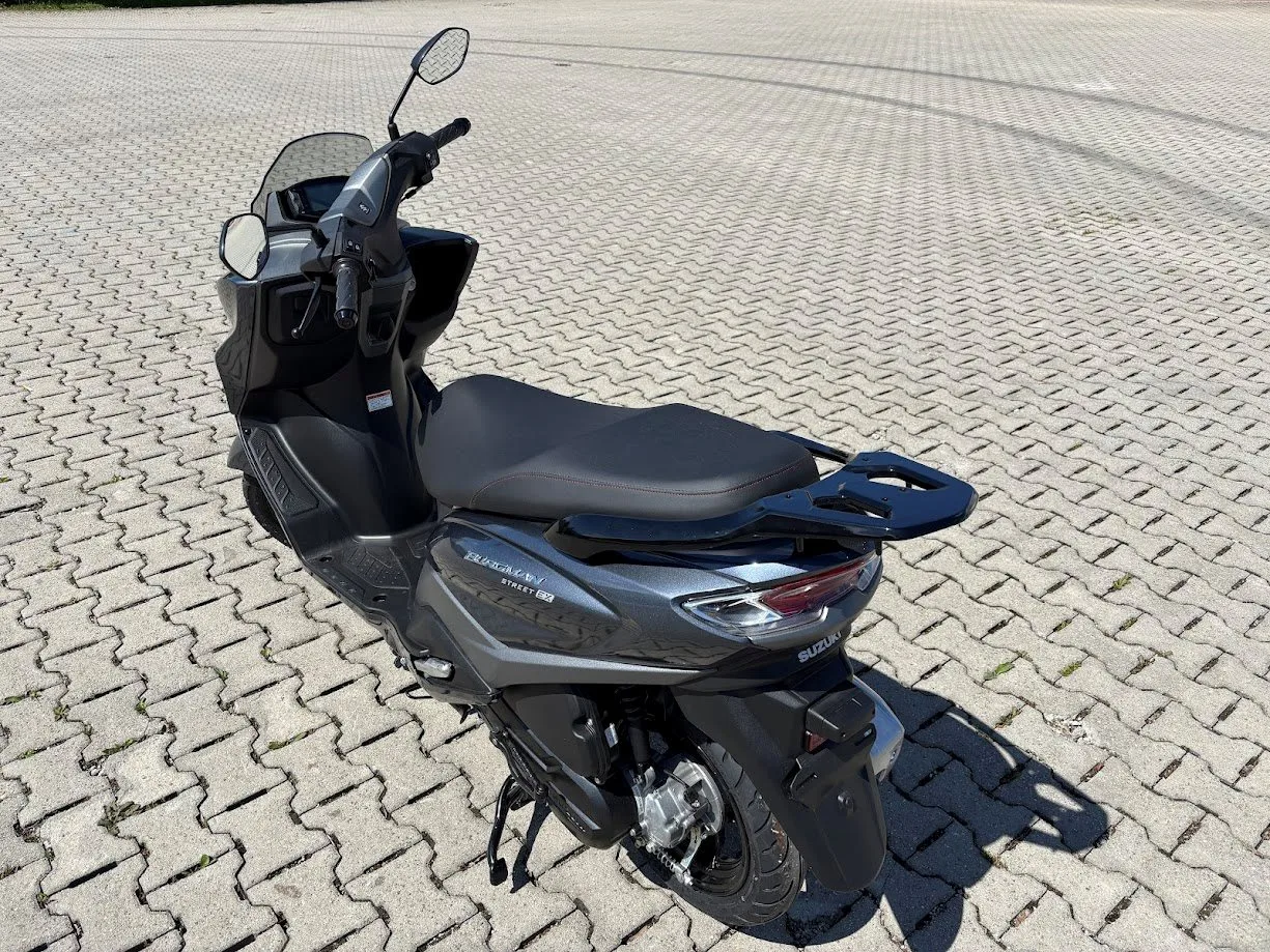 Suzuki Burgman 125 Burgmann UB 125