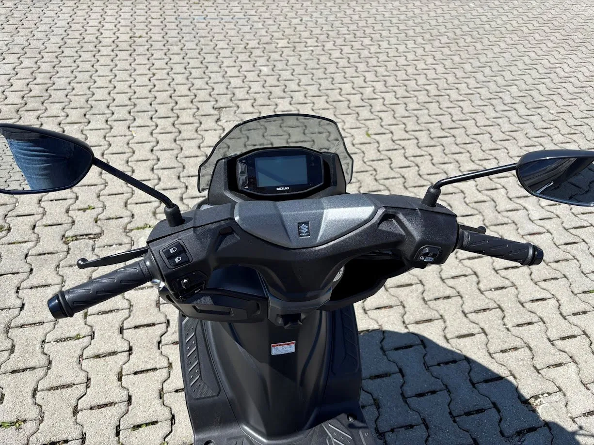 Suzuki Burgman 125 Burgmann UB 125