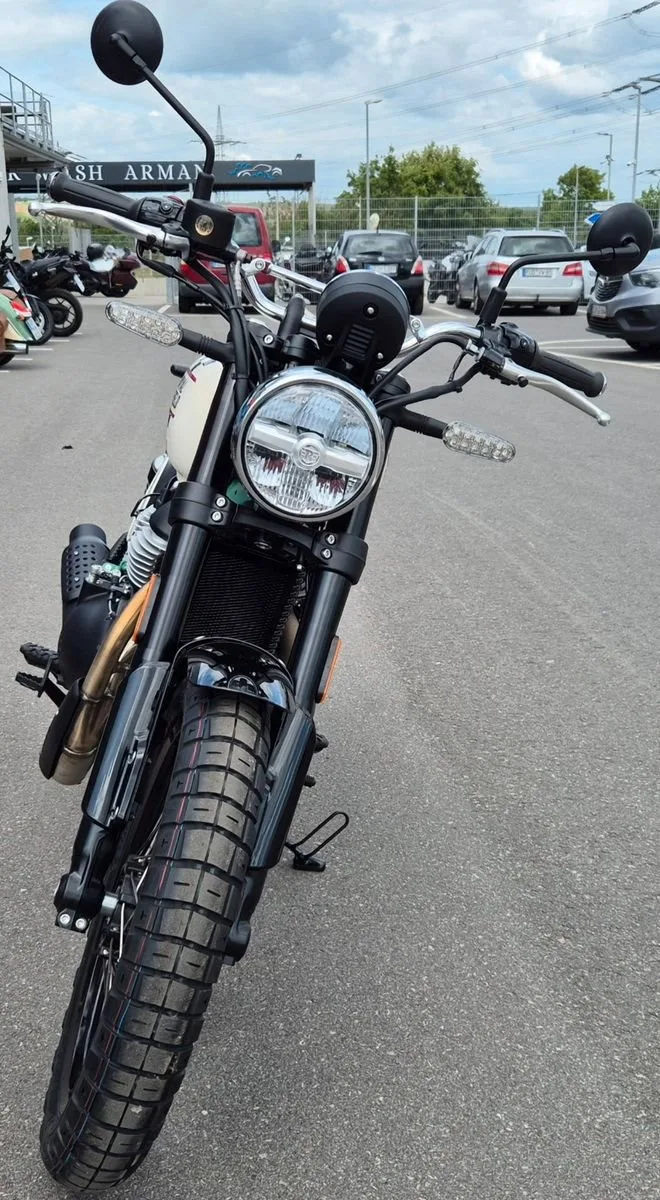 Royal Enfield Bear 650