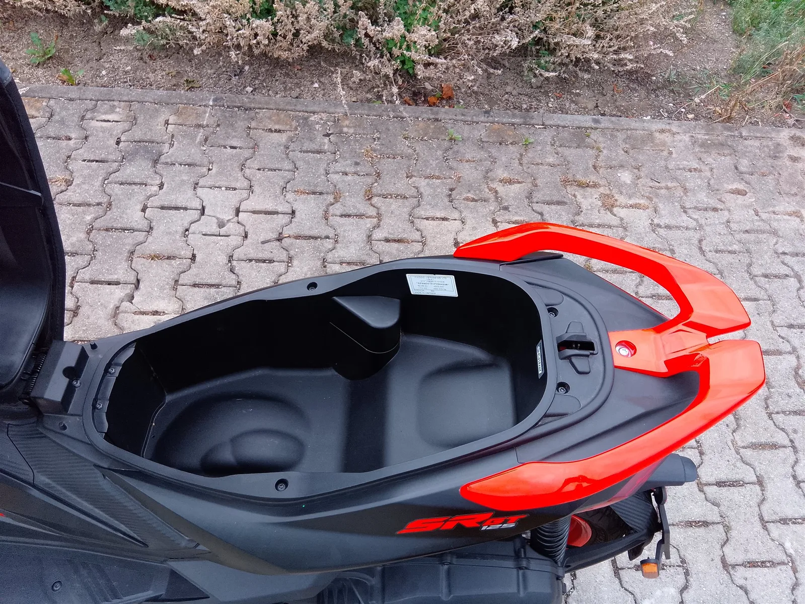 Aprilia SR GT 125 Sport