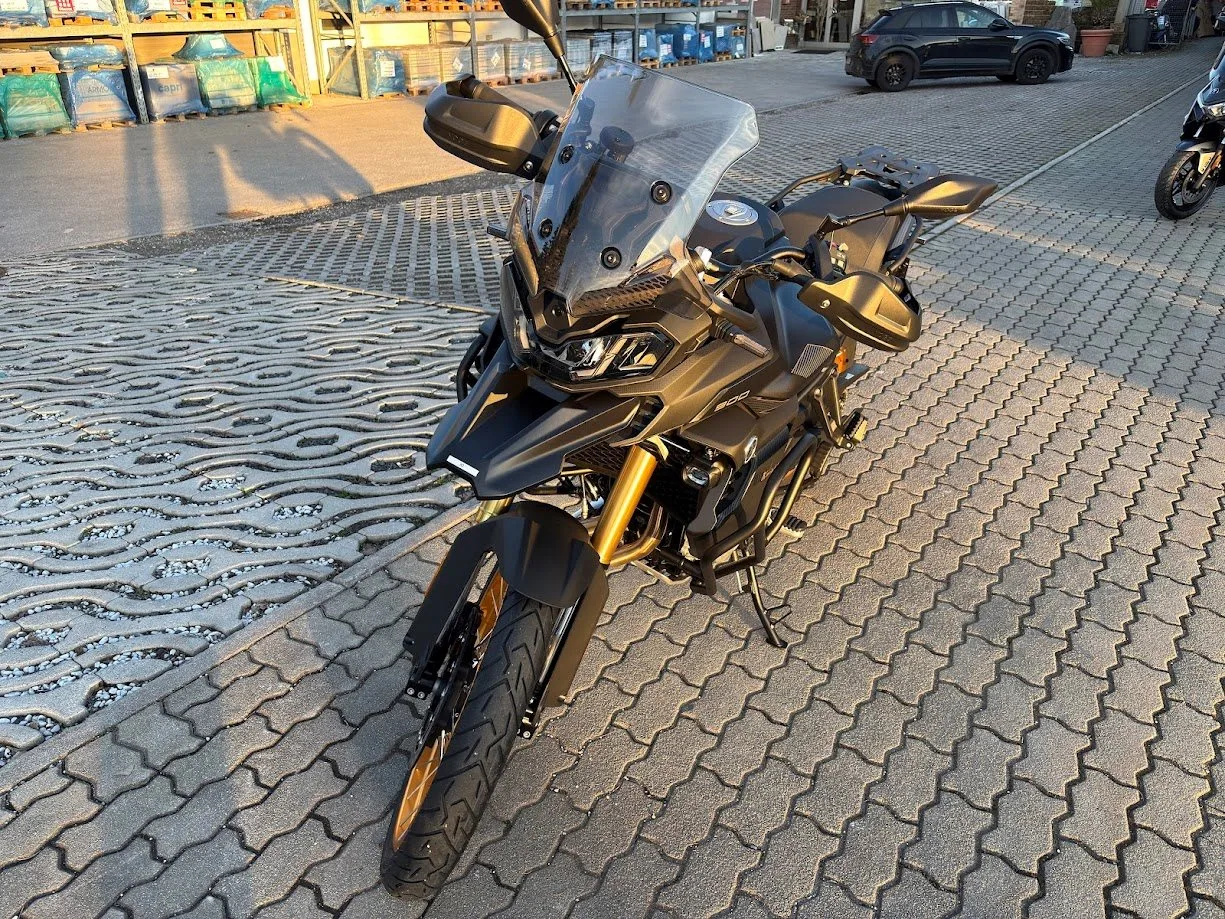 Voge DS900X Black