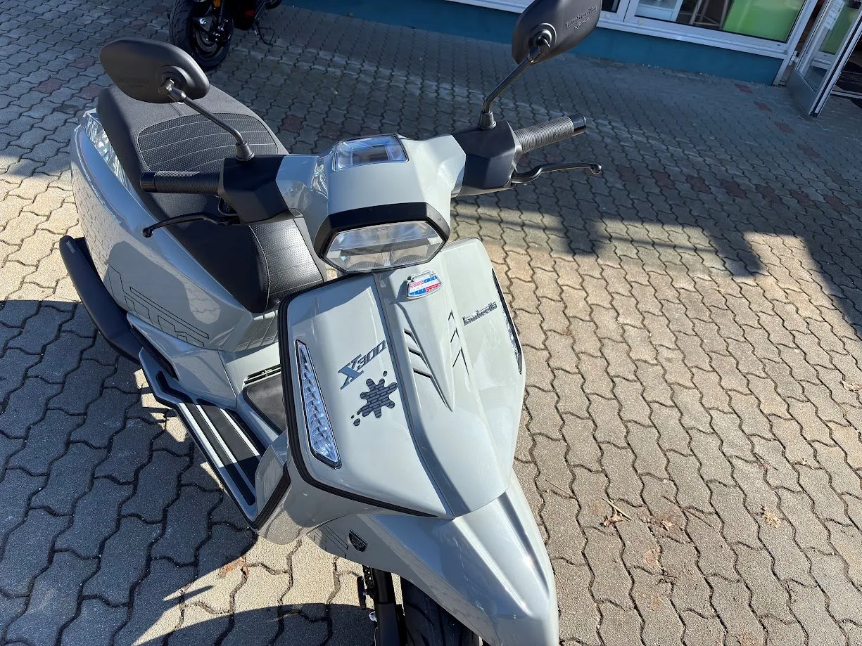 Lambretta X300 GP Modell 2026 4 Jahre Garantie