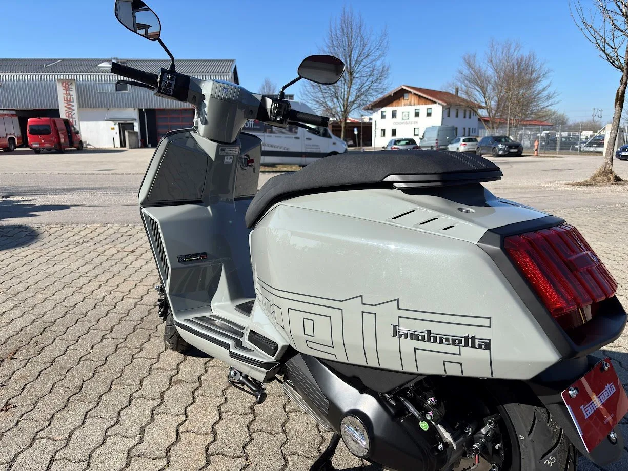 Lambretta X300 GP Modell 2026 4 Jahre Garantie
