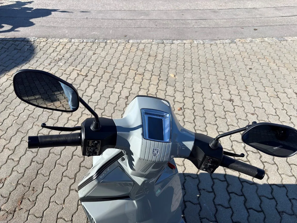 Lambretta X300 GP Modell 2026 4 Jahre Garantie
