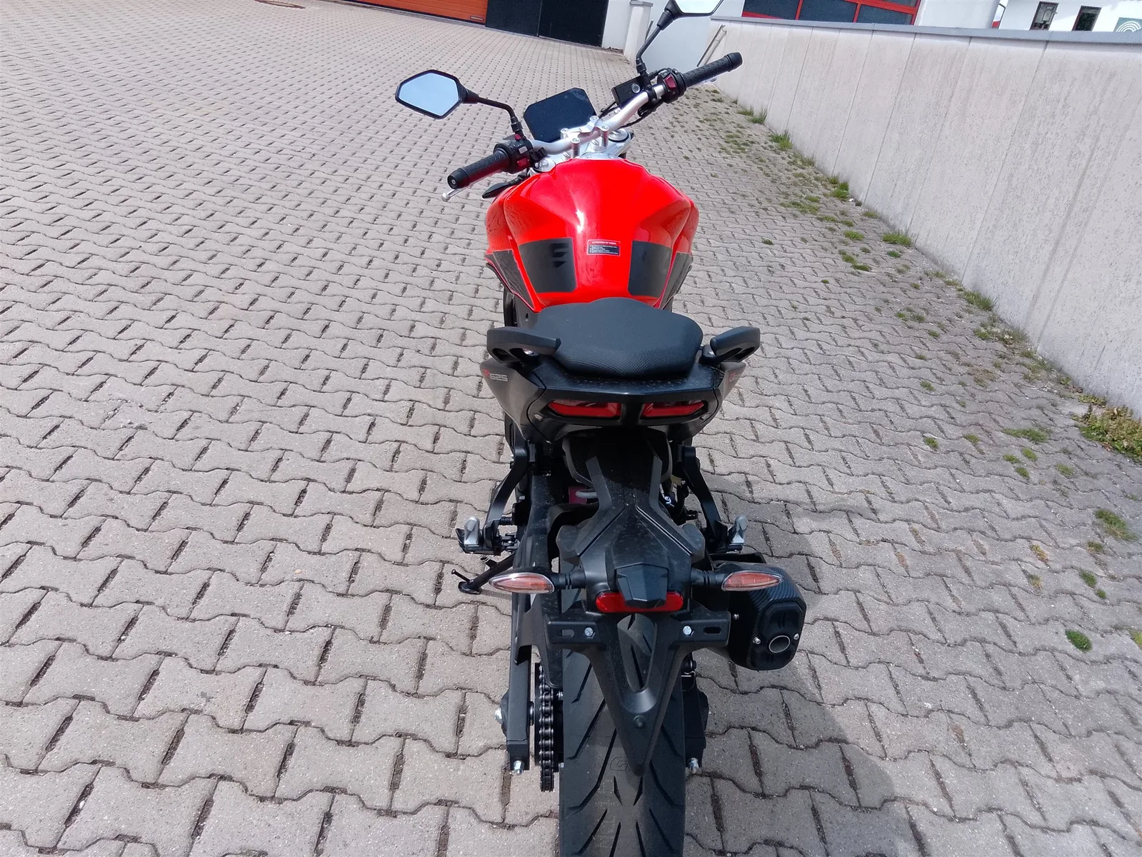 Voge R625 NAKED