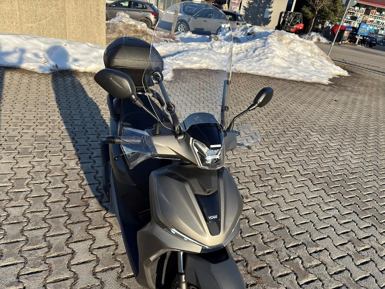 Voge SR1 125 ABS TCS Großradroller Top Ausstattung