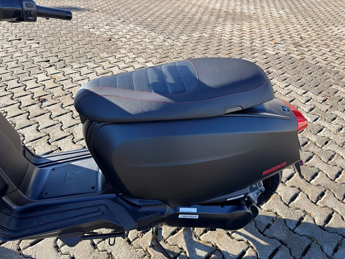 Lambretta V125 Special Mattschwarz