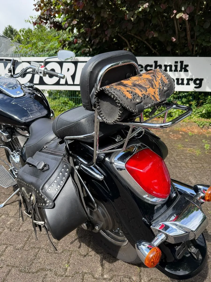 Suzuki Intruder C800