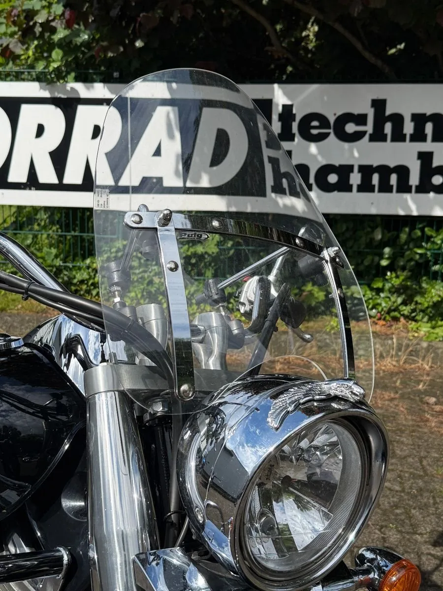 Suzuki Intruder C800