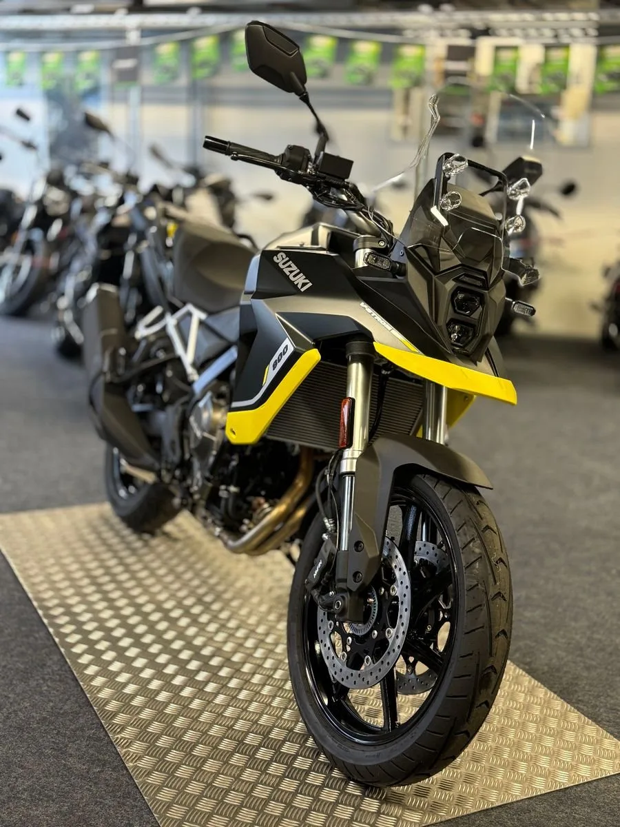Suzuki V-Strom 800