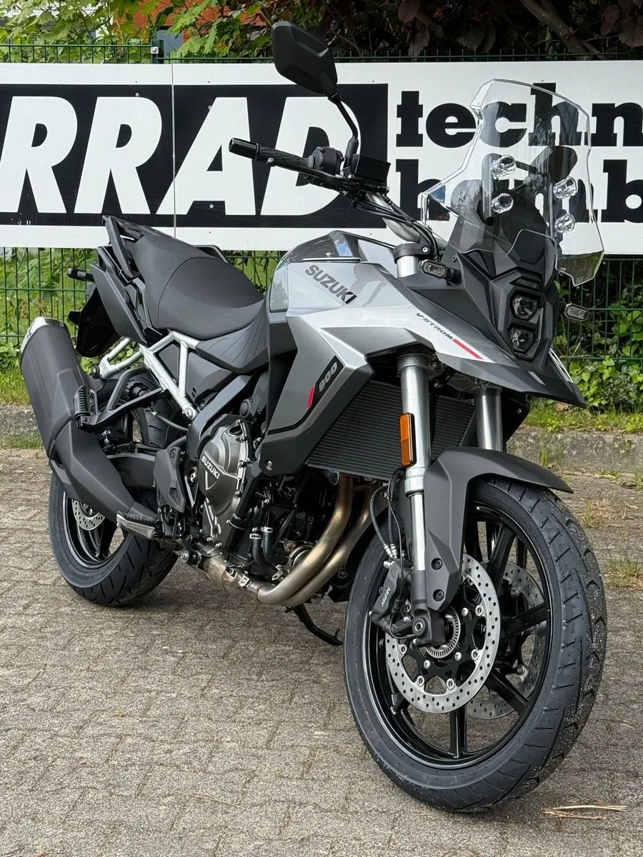 Suzuki V-Strom 800