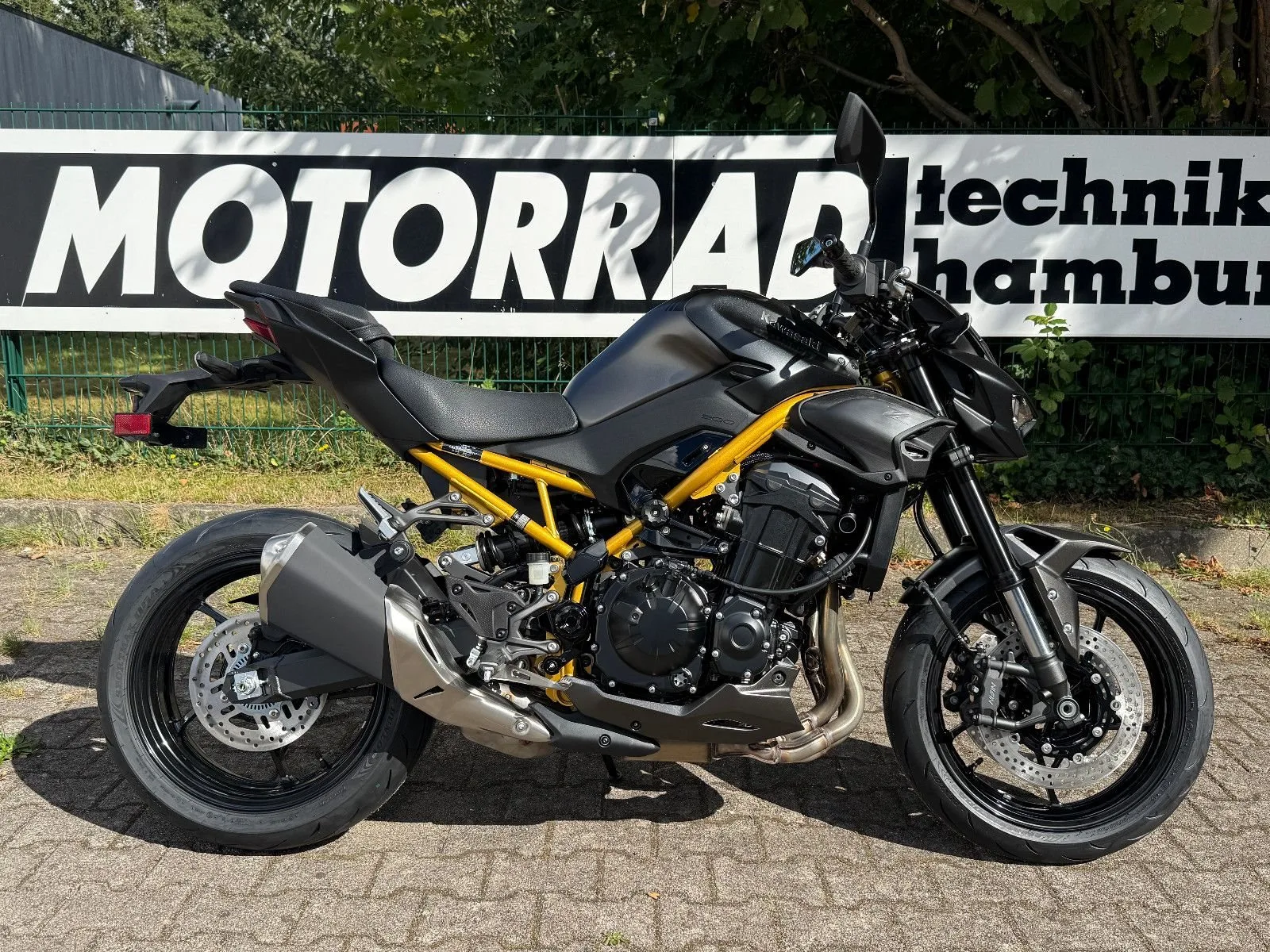 Kawasaki Z900