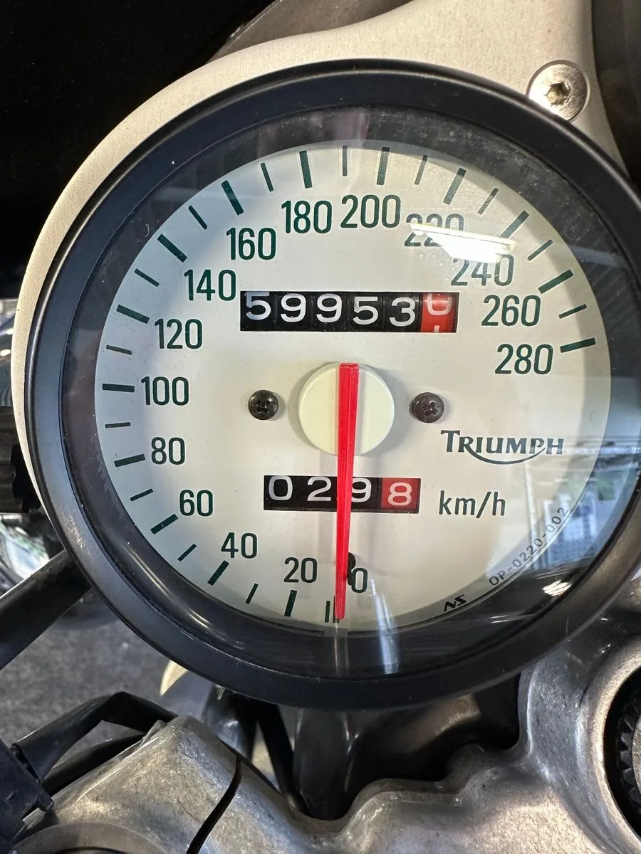 Triumph Speed Triple 1200 RS T509 mit COBRA Auspuff