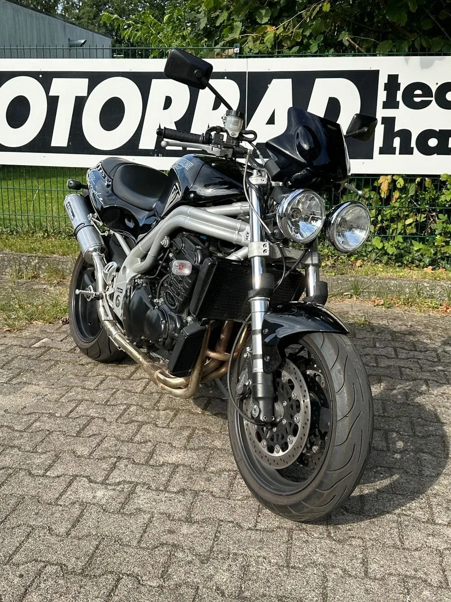 Triumph Speed Triple 1200 RS T509 mit COBRA Auspuff