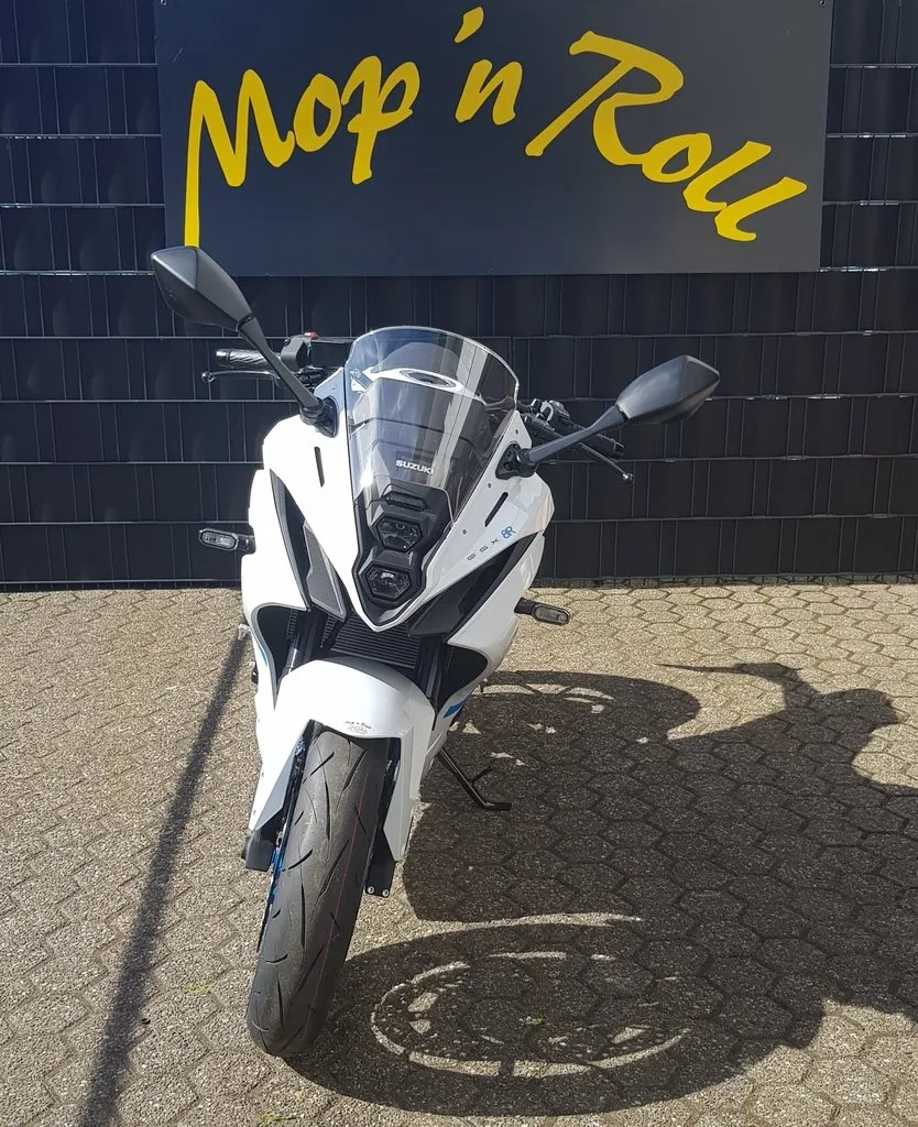 Suzuki GSX-8R
