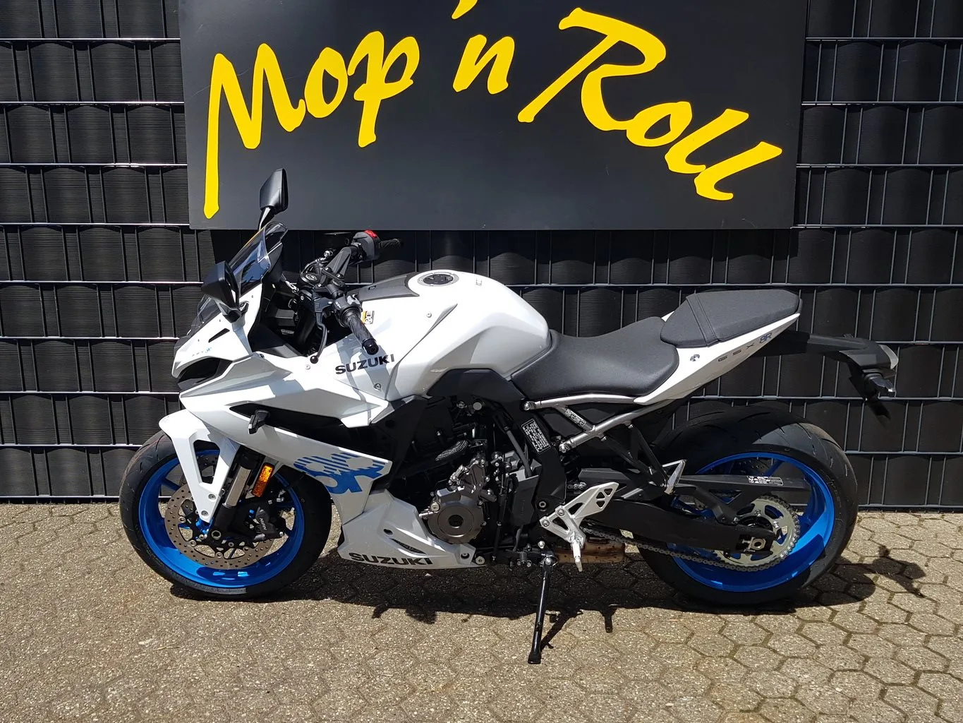Suzuki GSX-8R