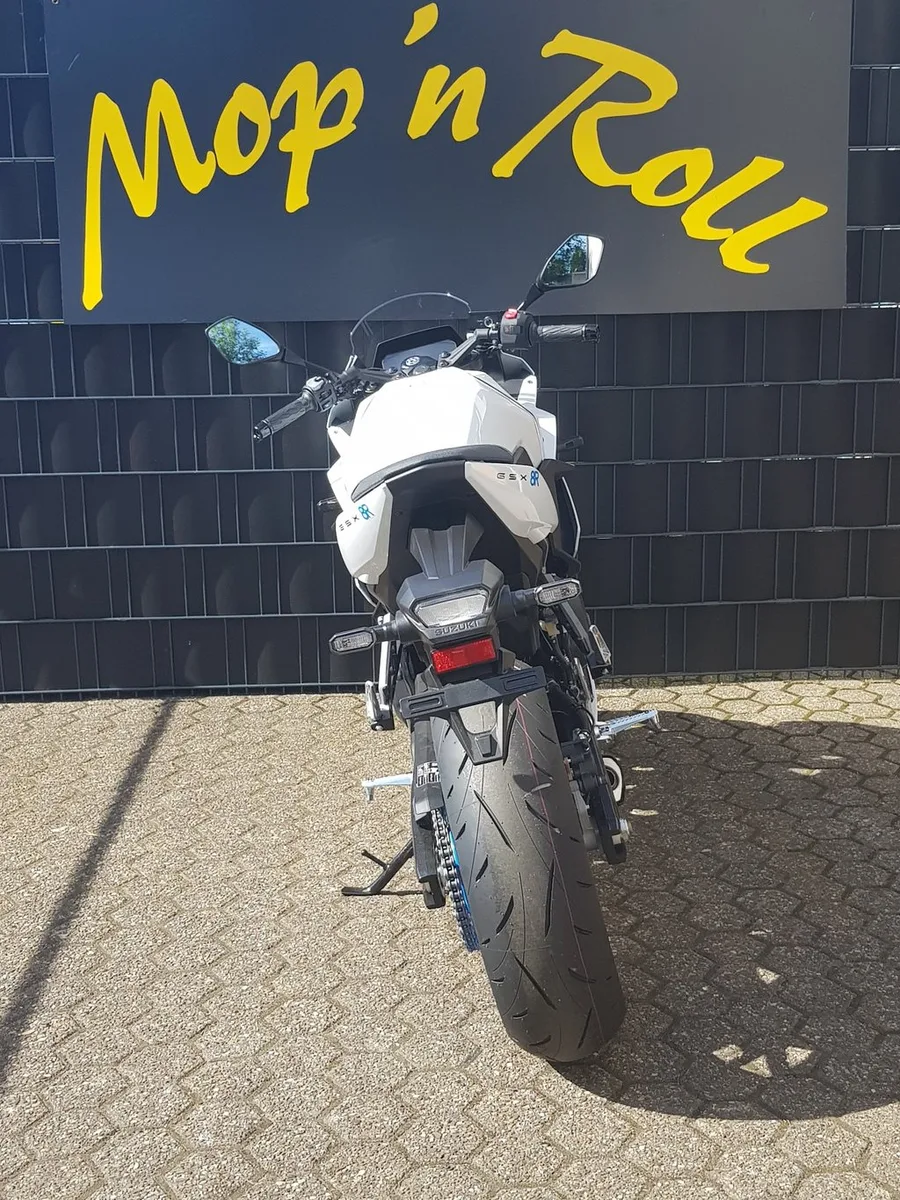 Suzuki GSX-8R