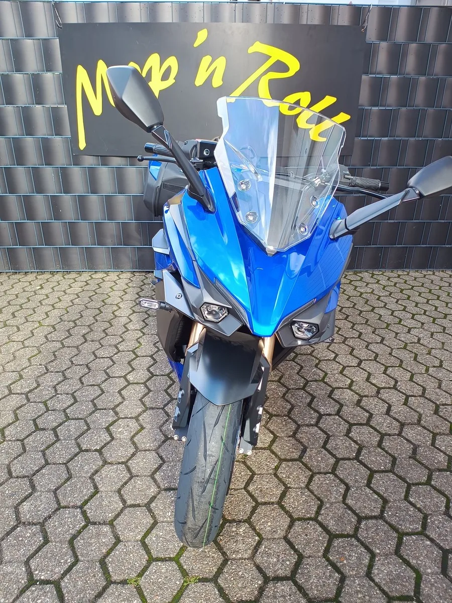 Suzuki GSX-S1000GT Travel Edition