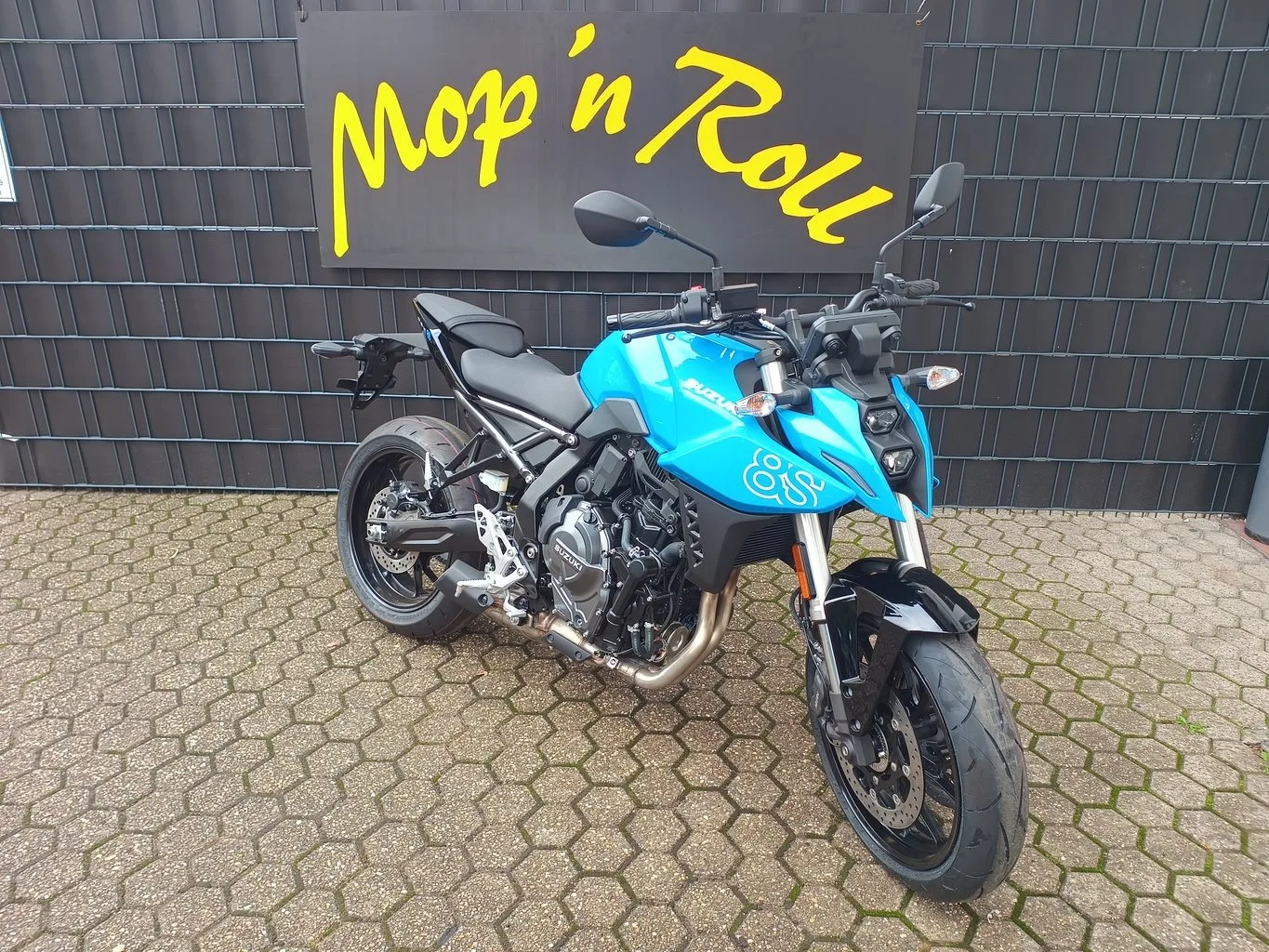 Suzuki GSX-8S